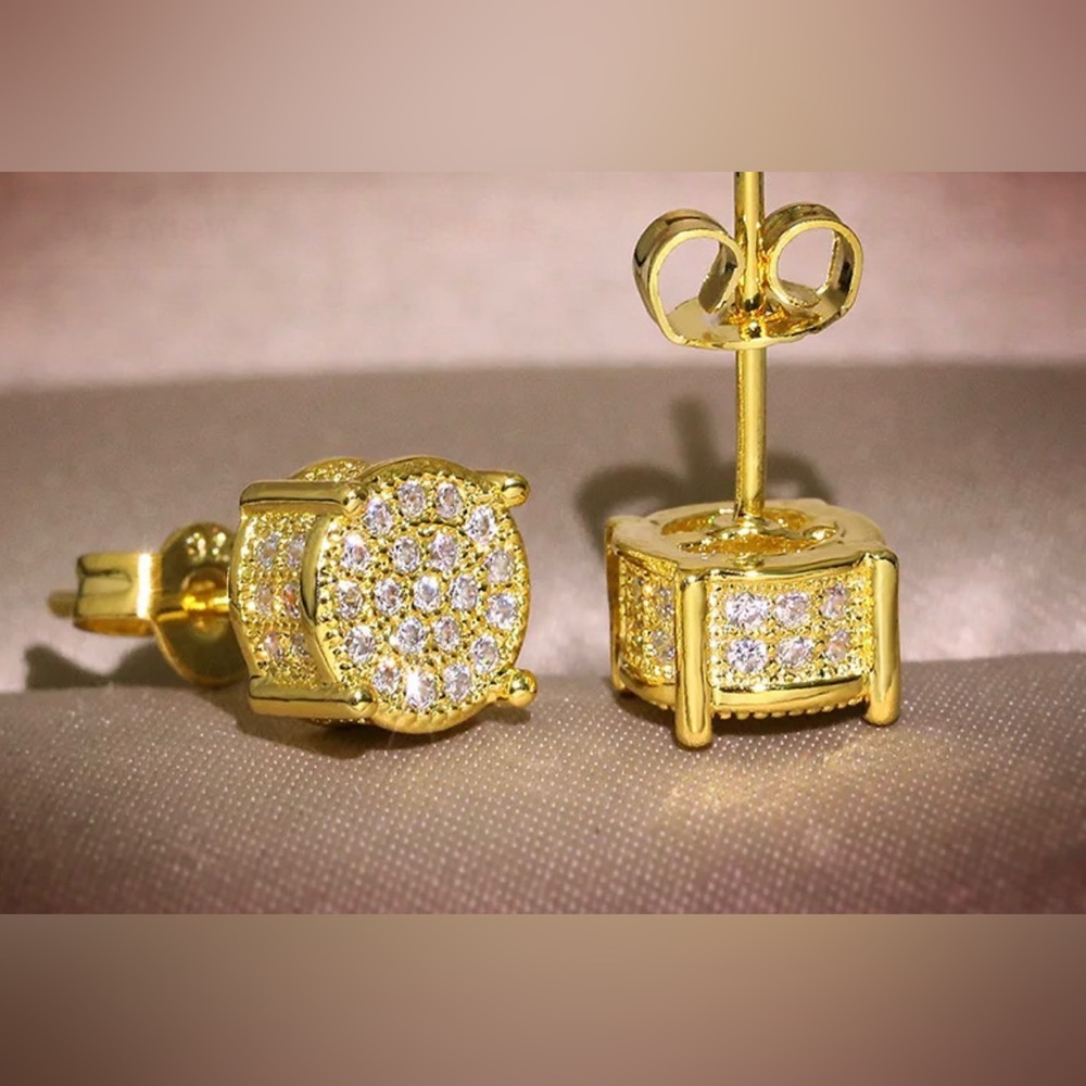 Gold Diamond Stud Earrings